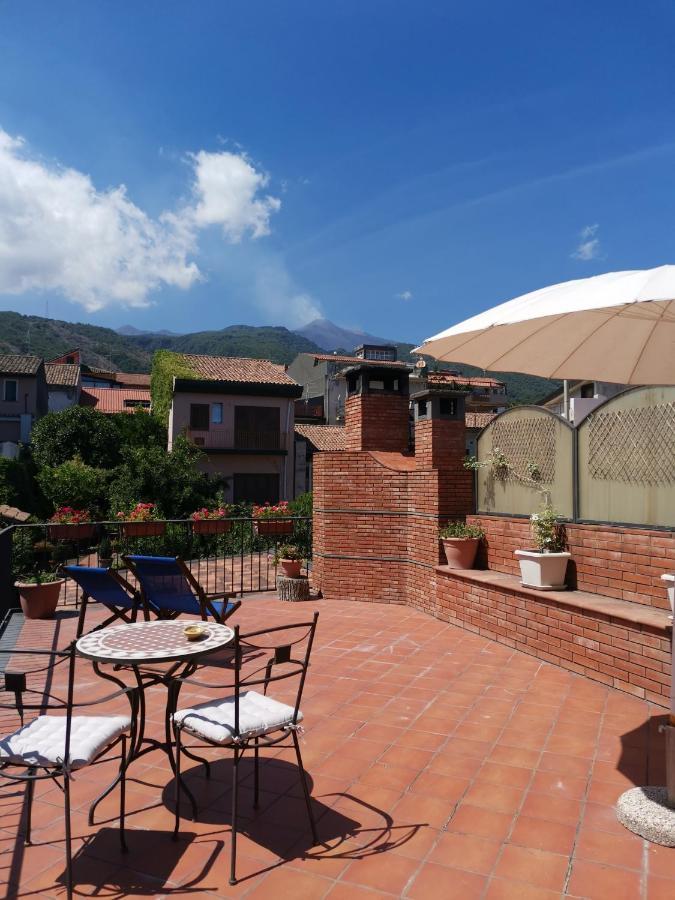 Villa Rosa Etna Apartments Zafferana Etnea Exteriör bild