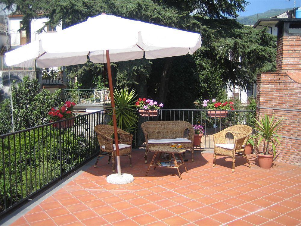 Villa Rosa Etna Apartments Zafferana Etnea Exteriör bild