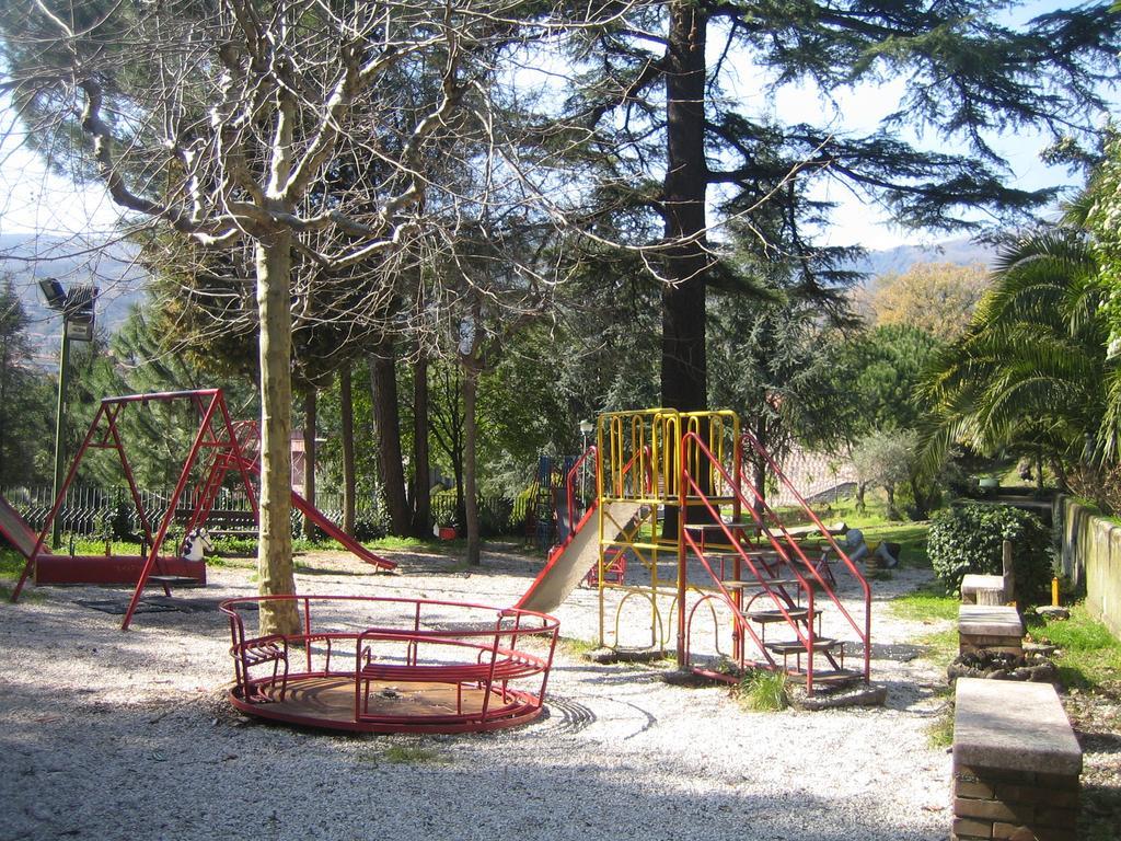 Villa Rosa Etna Apartments Zafferana Etnea Exteriör bild