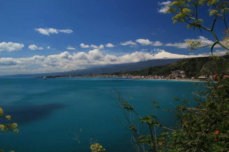 Villa Rosa Etna Apartments Zafferana Etnea Exteriör bild